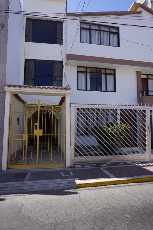 Residencial Mamamia Hotel Tacna Kültér fotó